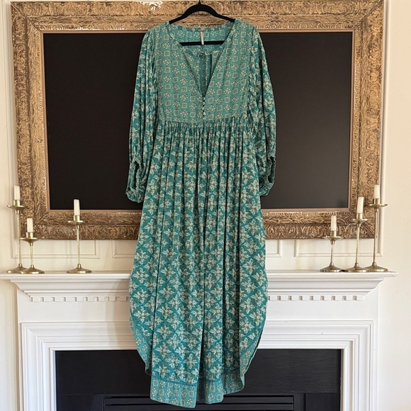 Free People Dresses & Skirts - Free People Teal Floral Maxi Dress